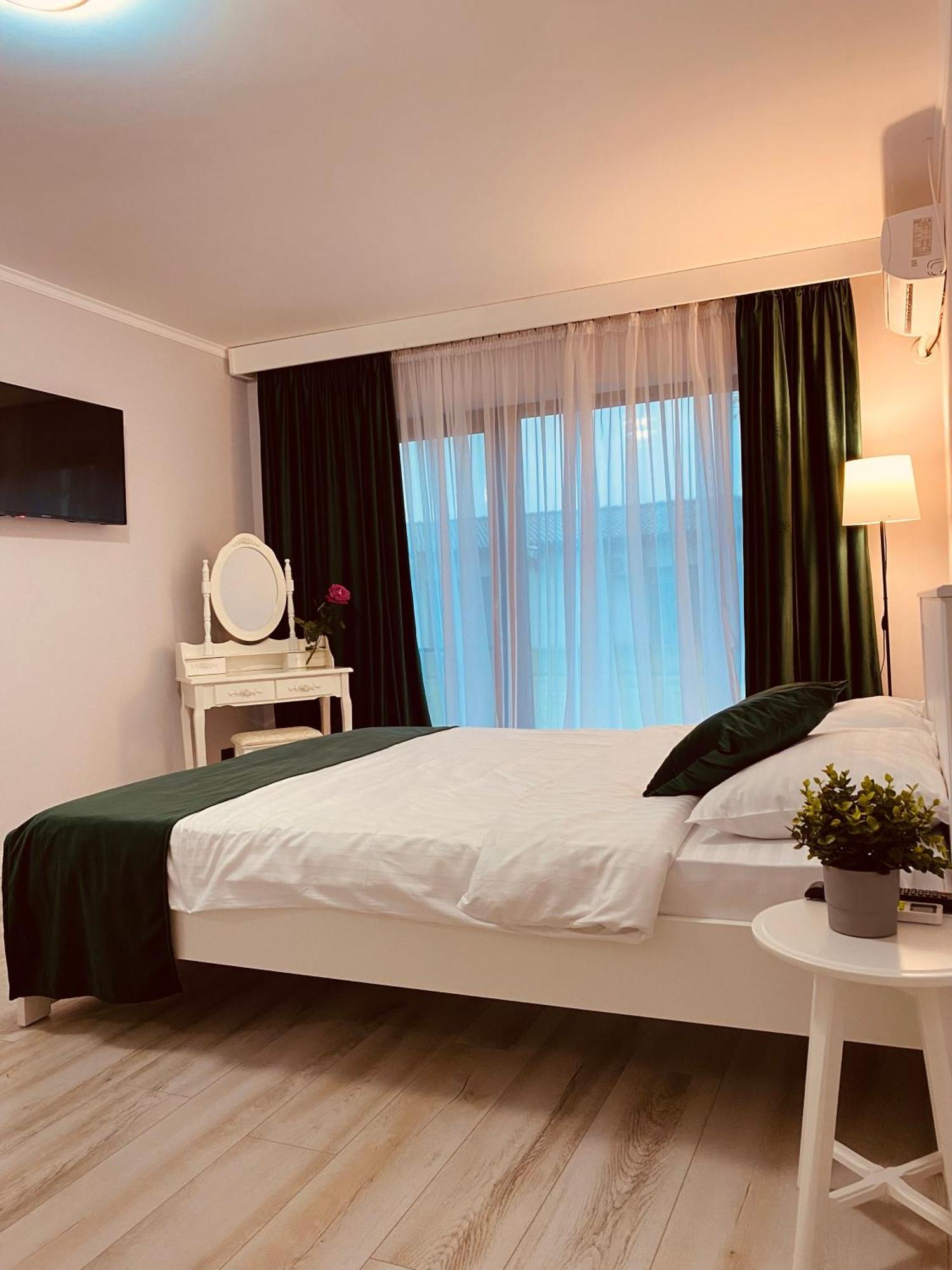 Complex Daniel'S Hotel Orăştie Kültér fotó